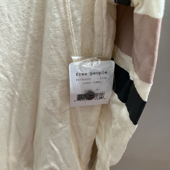 Free People We The Free Game Time Henley M NWT - Picture 3 of 5
